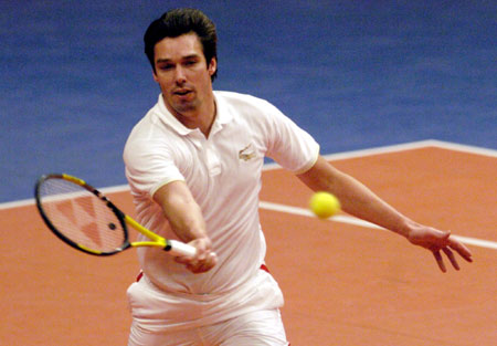 赛后专程返 赛后专程返