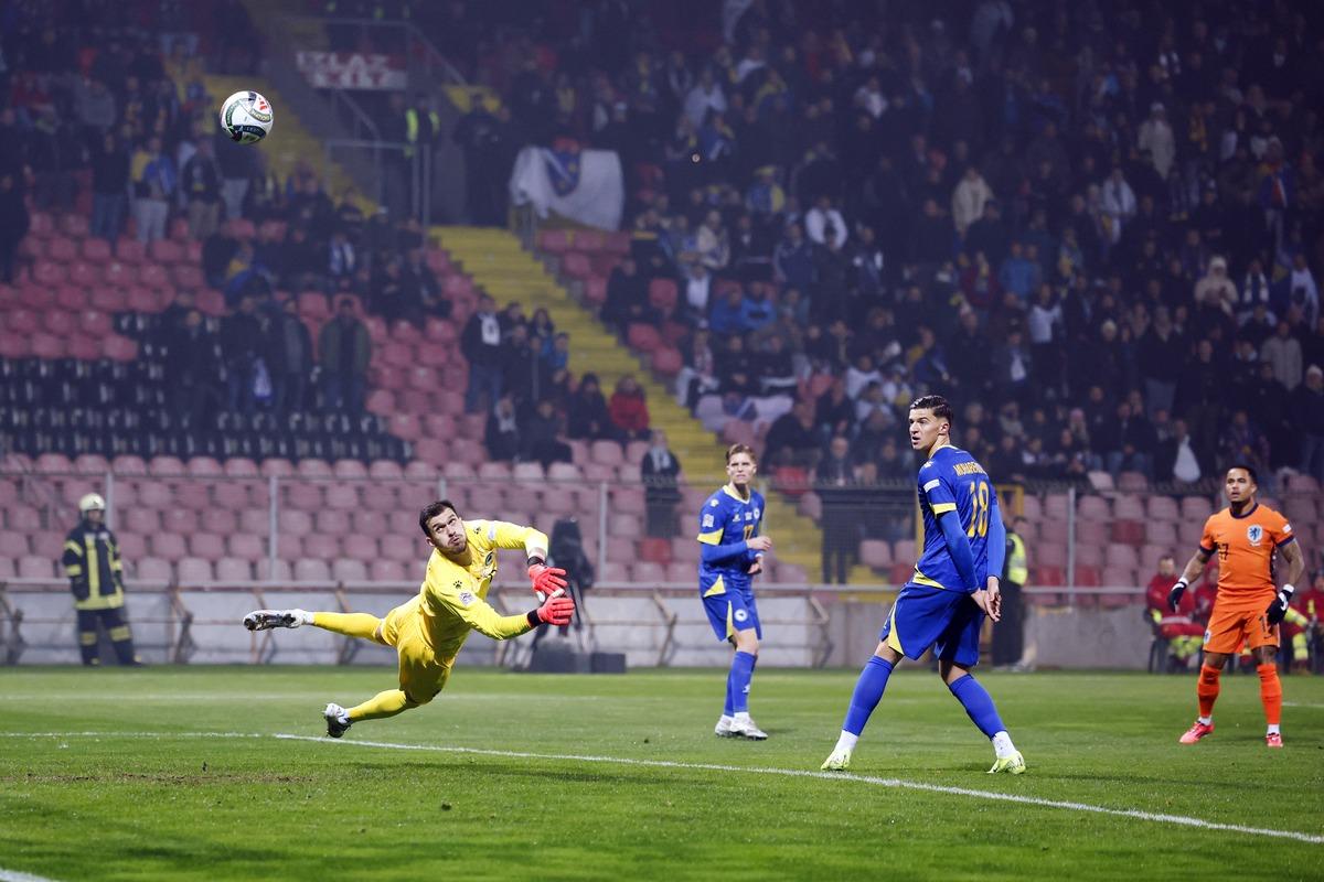 不必然低于 不必然低于