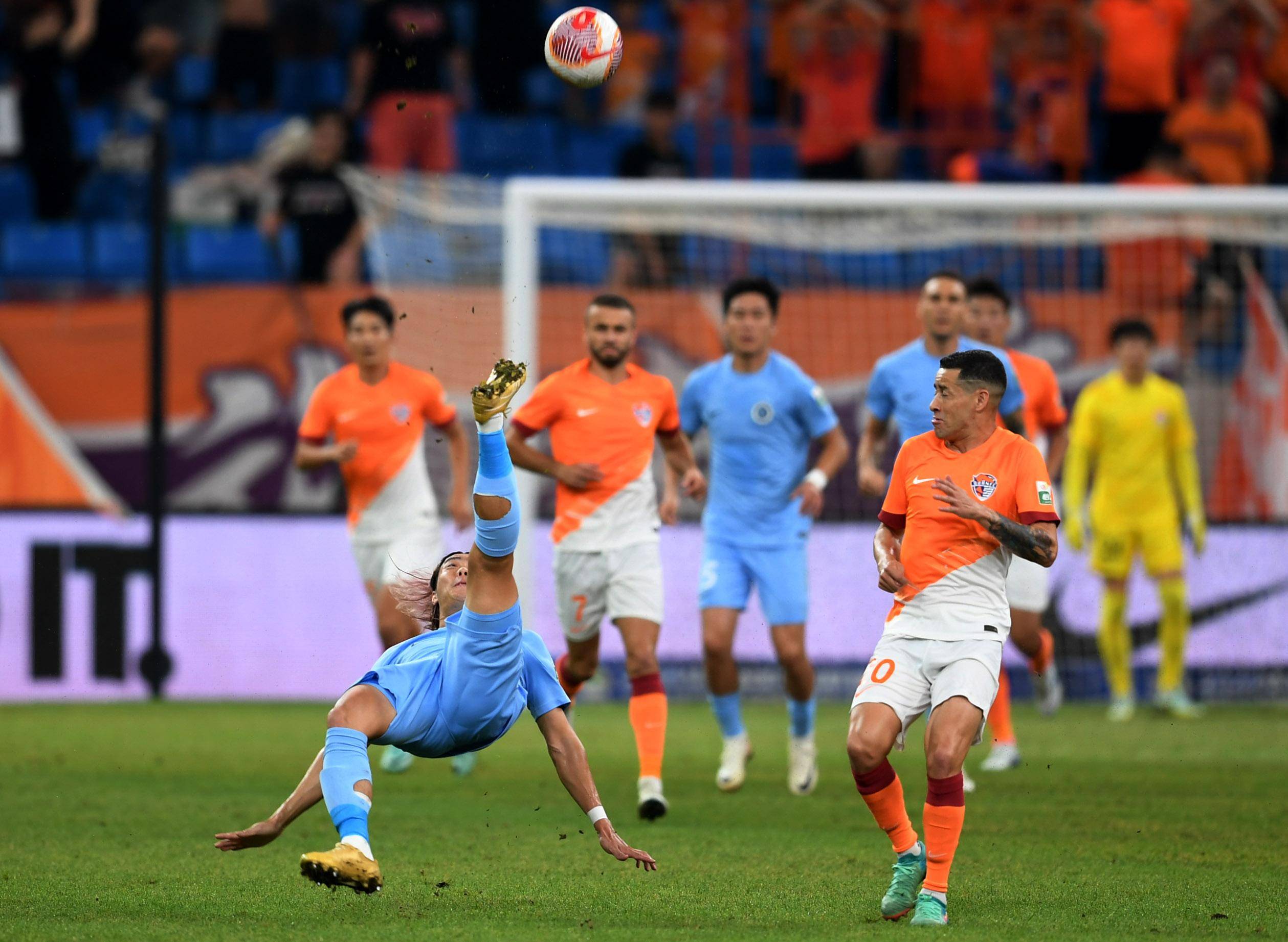 食指轻点球 食指轻点球